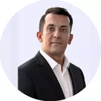 نوید نهاردانی، مهندس توسعه رابط کاربری حَصین حاسب